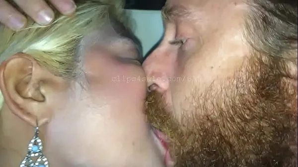 Oglądaj Kissing (KBandAnastacia) Video 1 Preview nowe filmy