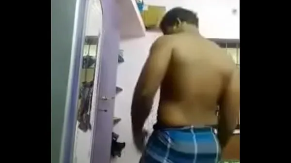 Tamil guy stripping nude alone تازہ ویڈیوز دیکھیں