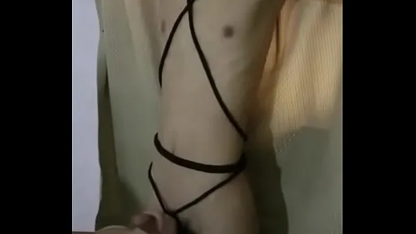 Se Asian boy bounded and cum ferske videoer