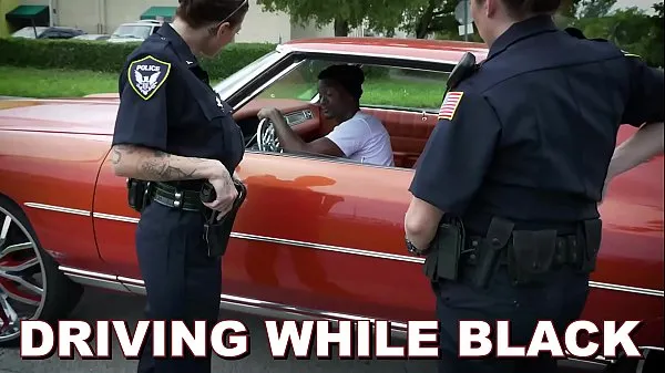 Se BLACK PATROL - He Gets Pulled Over For DWB (Driving While Black friske videoer