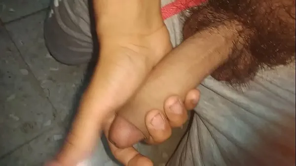 观看 desi cumshot 个新视频