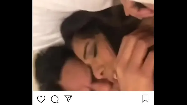 شاهد مقاطع فيديو جديدة Poonam Pandey real sex with fan