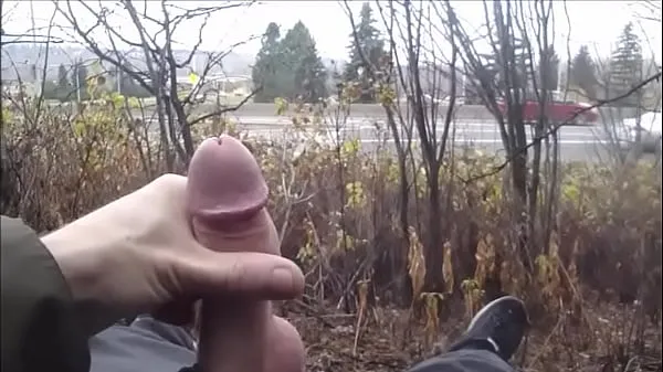 Oglądaj outdoor jerking nowe filmy