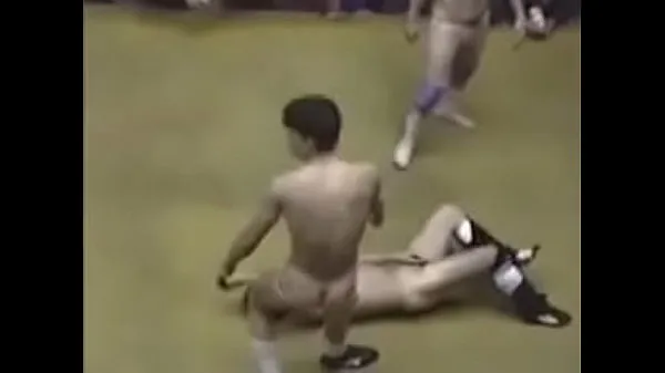 Podívejte se na Crazy Japanese wrestling match leads to wrestlers and referees getting naked nová videa