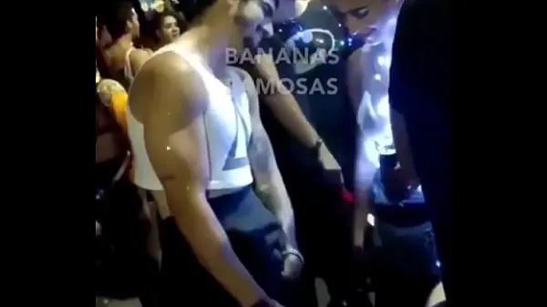 Se CAIO CASTRO CARNIVAL ferske videoer