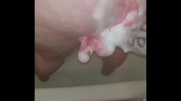 Bekijk Getting Momma's asshole washed then fingerBANGED in my wet pussy nieuwe video's