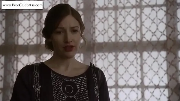 Sehen Sie sich Kelly MacDonald Striping für die Geliebte in Boardwalk Empire s01e06 neuen Videos an