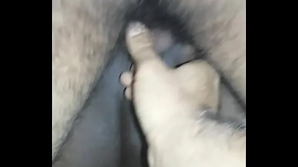 观看 Horn filming and sticking finger in pussy while male fucks 个新视频