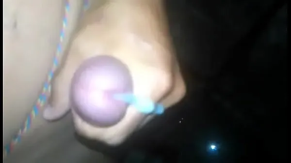 Mira me masturbo mientras veo porno en xvideos nuevos videos