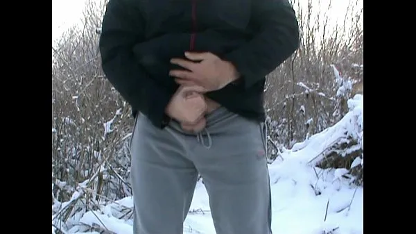 Nézz meg jerking in the snow friss videót