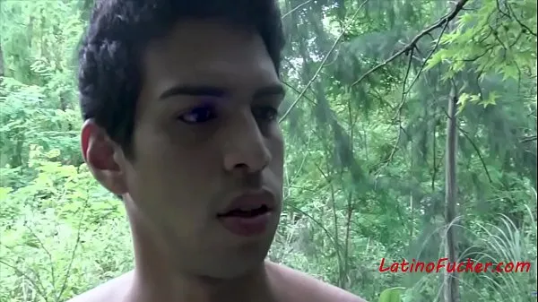 Nézz meg Latino Guy's Forest Fuck Story friss videót