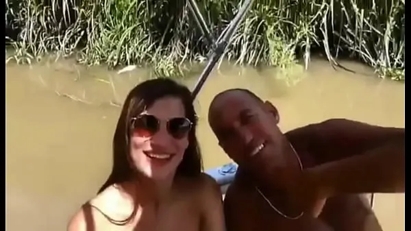 Assista a Idiotas infiéis vídeos recentes