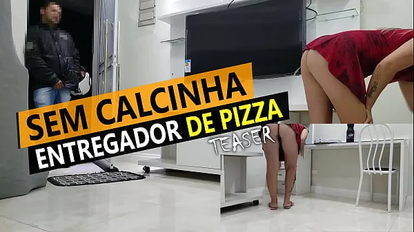 Mira Menina casada mostrando uma buceta peluda para o entregador nuevos videos