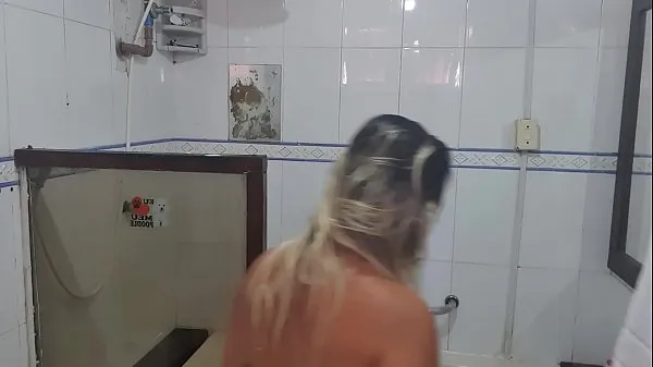 I couldn't resist and filmed my bride's sister in the bath ताजा वीडियो देखें