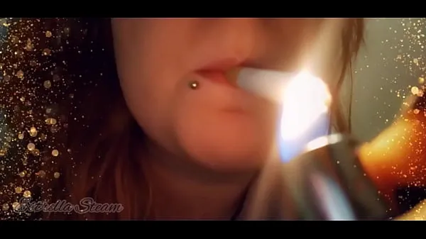 Mira Close up - Smoking Fetish without hands nuevos videos