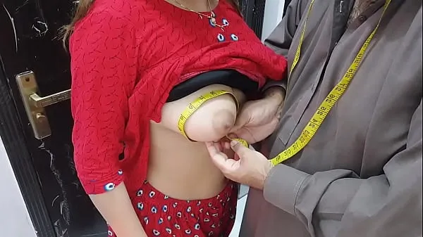 Titta på Desi indian Village Wife,s Ass Hole Fucked By Tailor In Exchange Of Her Clothes Stitching Charges Very Hot Clear Hindi Voice nya videor