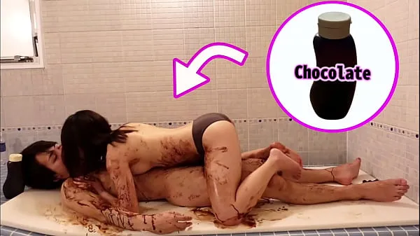 Guarda Sesso al cioccolato in bagno a San Valentino - il vero orgasmo di una giovane coppia giapponesenuovi video