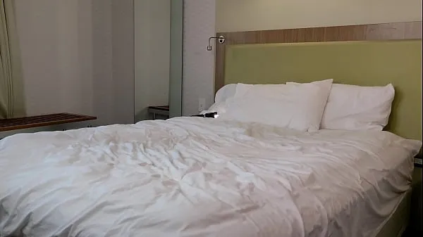 Assista a Hot Milf fodido no hotel vídeos recentes