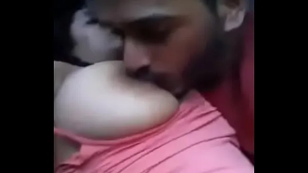 Yeni Videolar Boyfriend fucking girlfriend in car izleyin