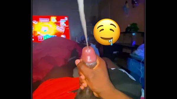 Tonton Sexy shirtless BBC Huge Cumshots Video baharu