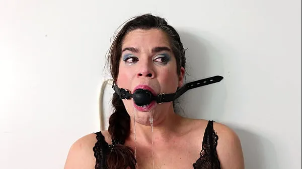 Mira Hard gagging - Deepthroat dildo ballgag nuevos videos