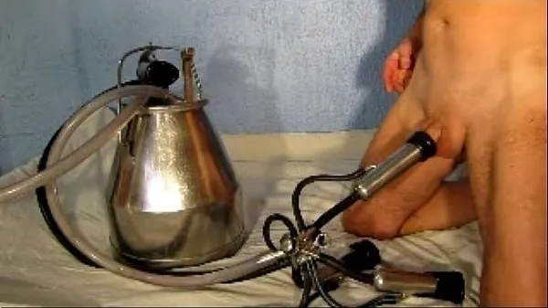 Se PENIS MILKING MACHINE 3 friske videoer